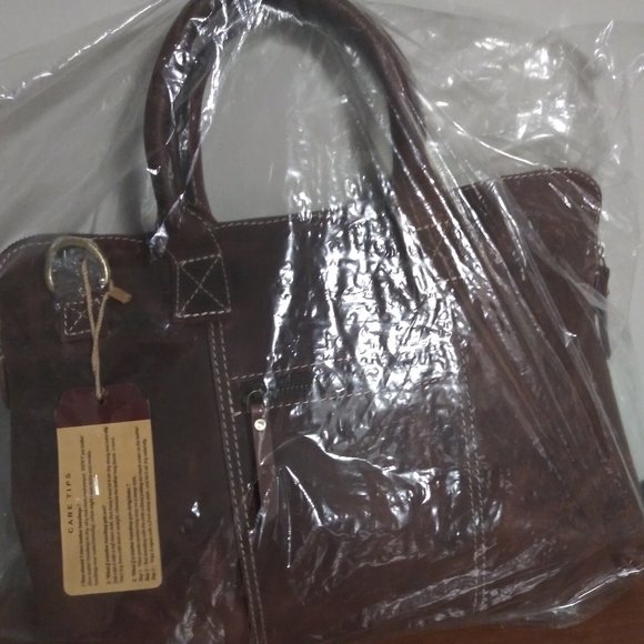 New Rustic Leather Messenger Bag - Picture 4 of 6